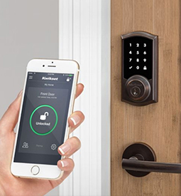 Keyless Smart Lock Controlled by Phone